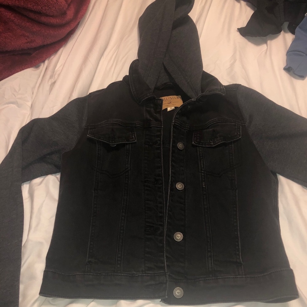 Black Jean jacket with cotton hoodie and sleeves M